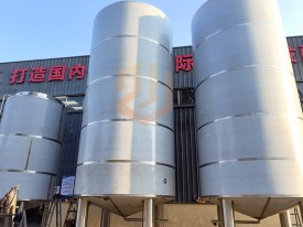 濟南国产伦理一区二区30到50噸啤酒廠設備清酒罐